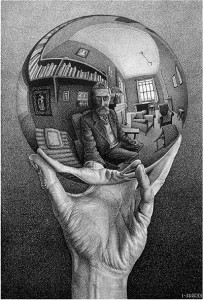 Escher- Mano con sfera riflettente
