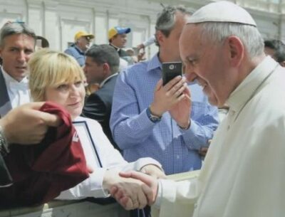 Paola Occhi e il Papa Francesco