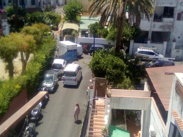 Ripristino legalità circolazione stradale Via Gemito Ischia